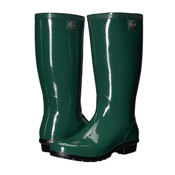 UGG Shaye Boot - Picture 1 of 8